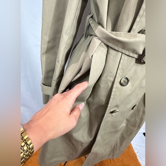 Vintage London Fog tan double breasted trench coat size 40 - Picture 3 of 11